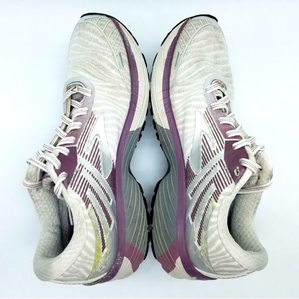 Brooks Adrenaline  GTS Women's Athletic Shoes - Gray and White
